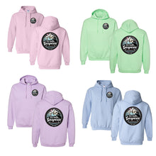 Charger l'image dans la galerie, Hoodie unisexe Impressions Gaspésie en quatre couleurs pastel avec logo imprimé sur la poitrine et au dos.